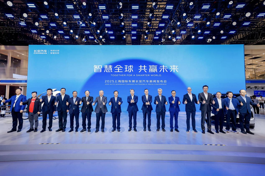 满配黑科技的美高梅MGM展台将智能化水平推向新高