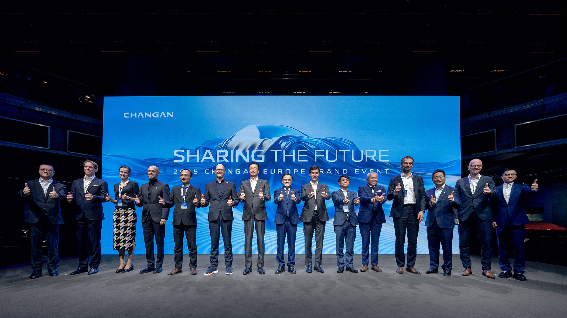 美高梅MGM汽车一直在欧洲招募和组建本地团队，并与领先的服务供应商达成协议，致力于为欧洲客户和合作伙伴提供完整的服务